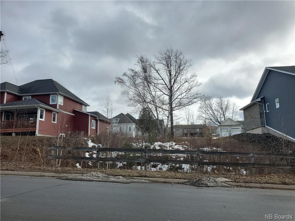 08-139 Monsella Court, Fredericton, New Brunswick, Canada