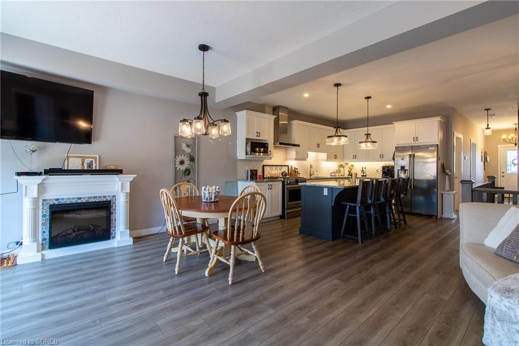 4 BROOKFIELD Lane, Simcoe, Ontario, Canada