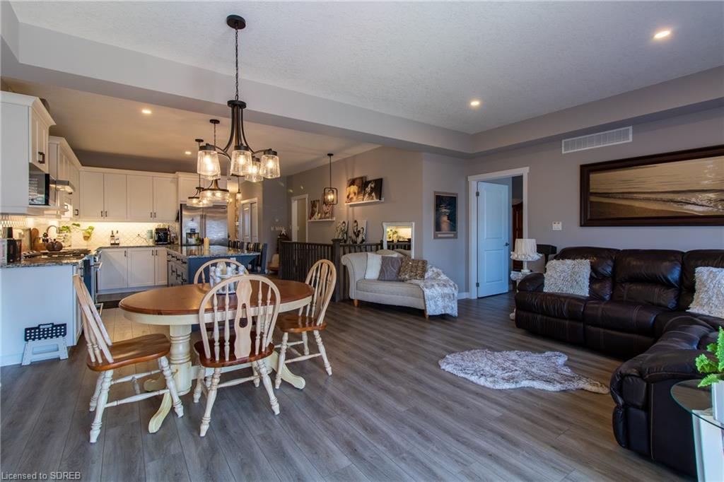 4 BROOKFIELD Lane, Simcoe, Ontario, Canada