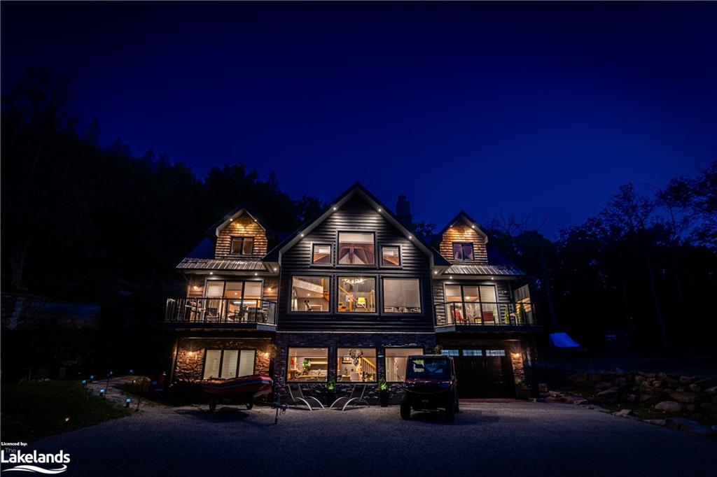 160 ROWANWOOD Lane, Huntsville, Ontario, Canada