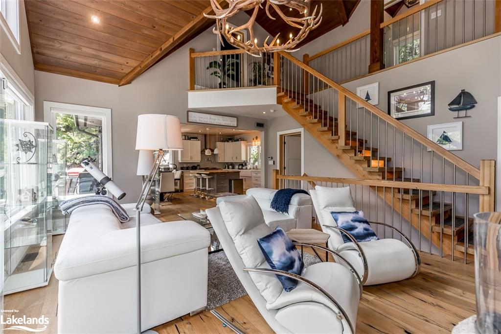 160 ROWANWOOD Lane, Huntsville, Ontario, Canada