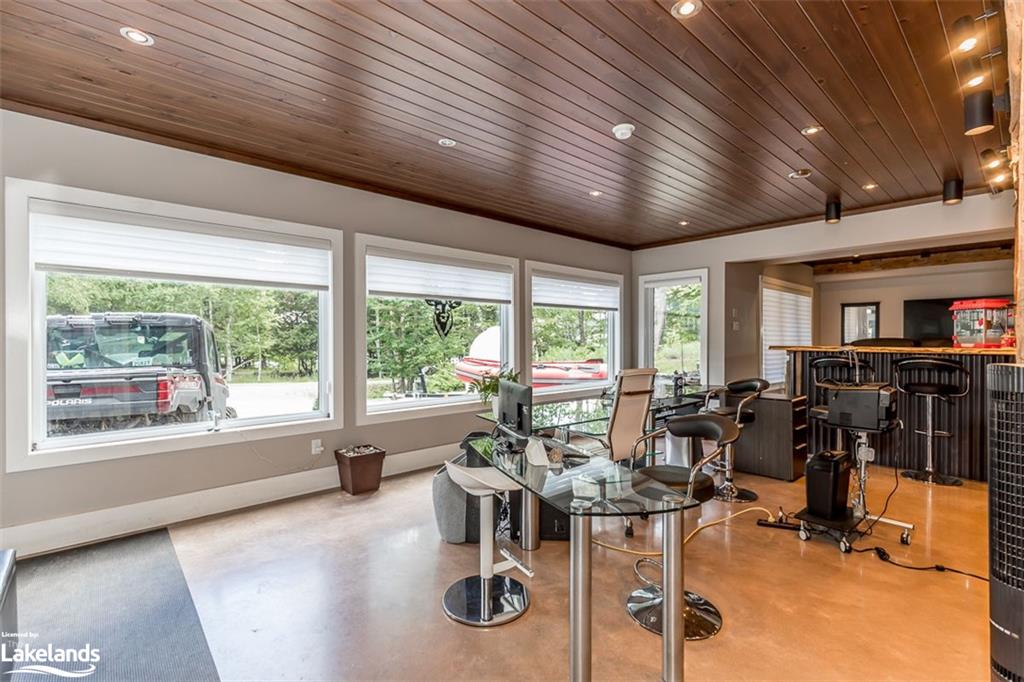 160 ROWANWOOD Lane, Huntsville, Ontario, Canada