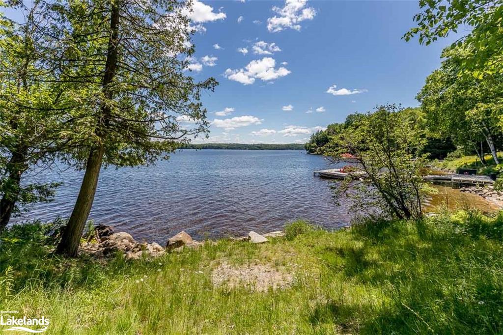 160 ROWANWOOD Lane, Huntsville, Ontario, Canada