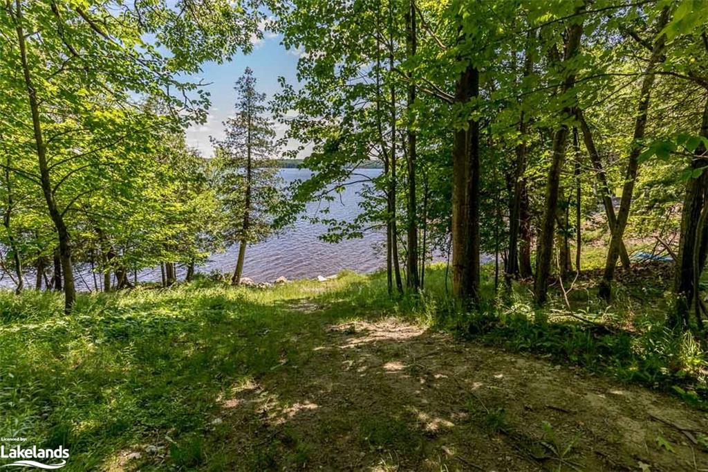 160 ROWANWOOD Lane, Huntsville, Ontario, Canada