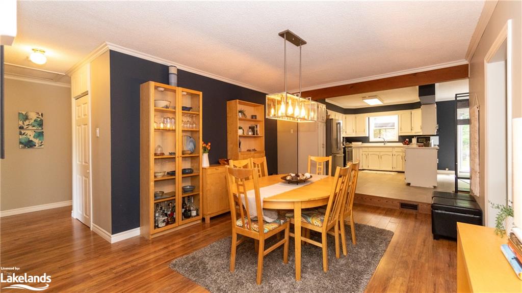 121 WEST BROWNS Road, Huntsville, Ontario, Canada