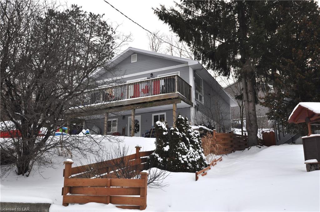 45 MAIN Street W, Huntsville Ontario, Canada