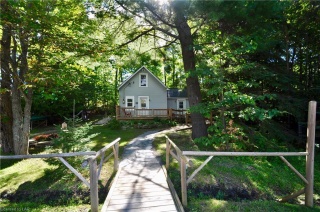 69 WEST Road, Huntsville Ontario, Canada