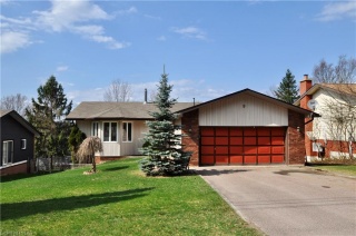 9 SOUTHDALE Drive, Huntsville Ontario, Canada