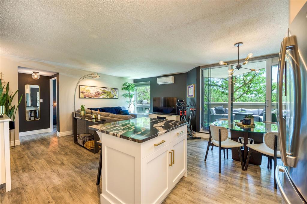 155 FRONT Street North Unit# 209, Sarnia, Ontario, Canada