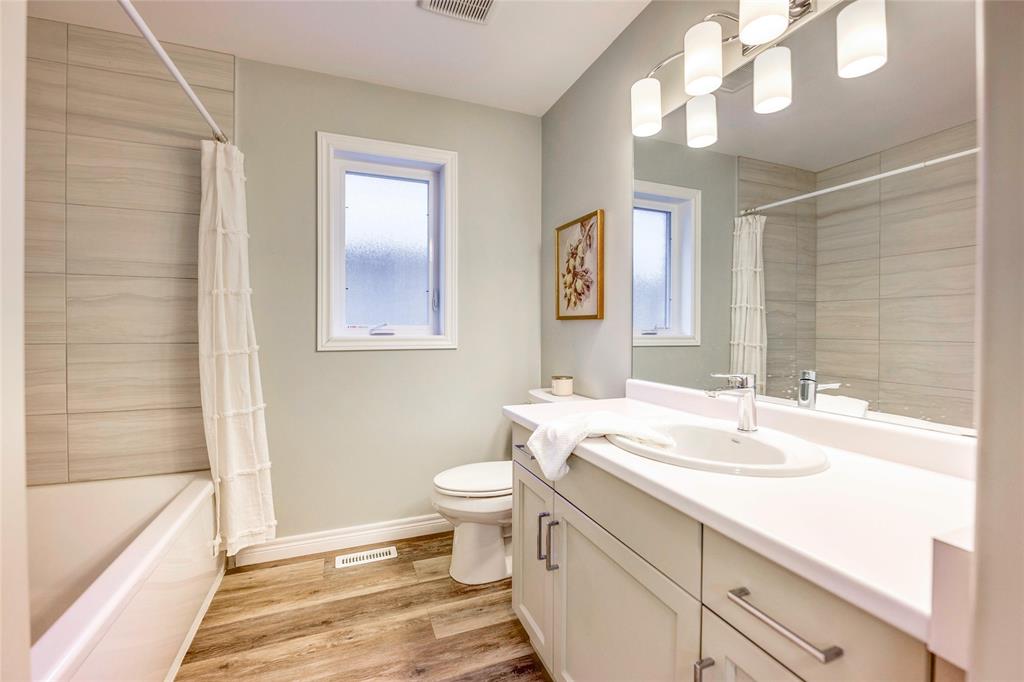 225 BASQUIAT Crescent, Sarnia, Ontario, Canada photo 23