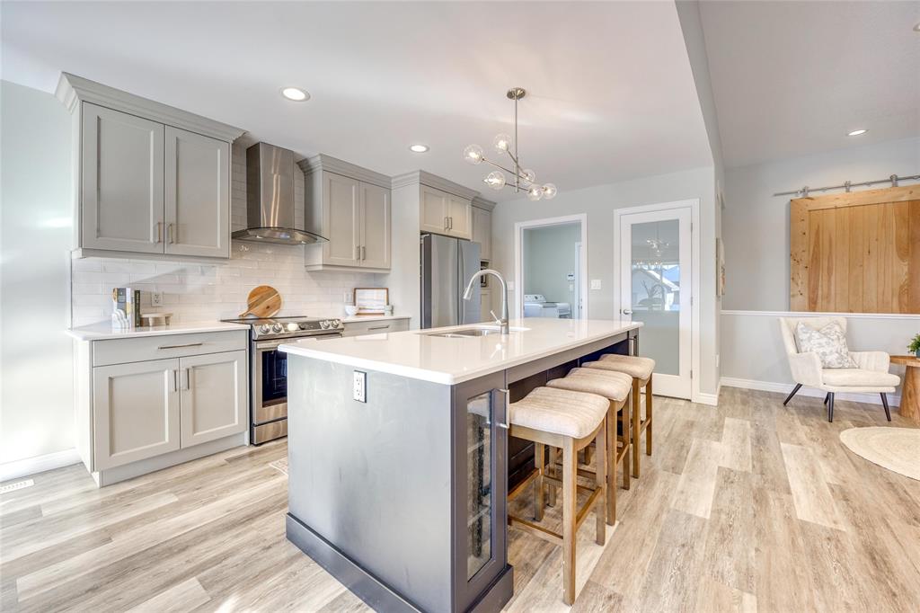 225 BASQUIAT Crescent, Sarnia, Ontario, Canada