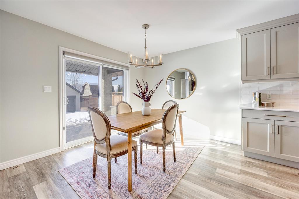 225 BASQUIAT Crescent, Sarnia, Ontario, Canada