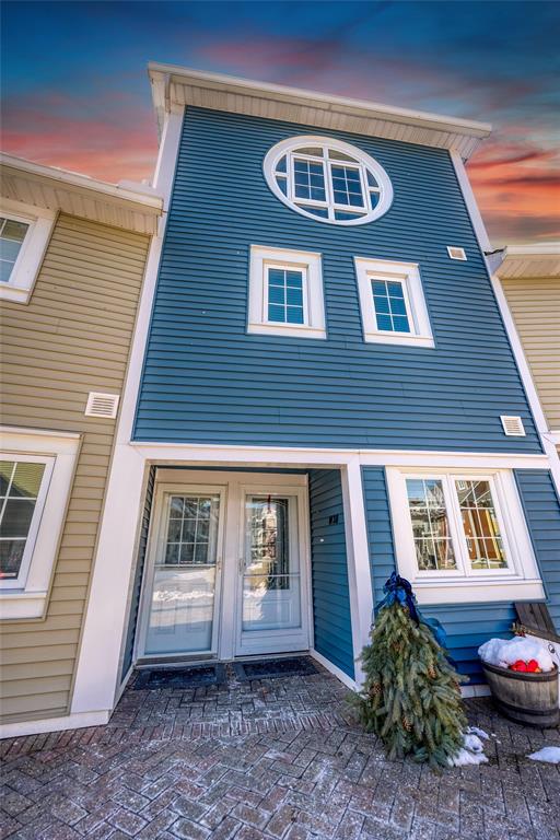 1500 VENETIAN Boulevard Unit# W-29, Point Edward, Ontario, Canada photo 1