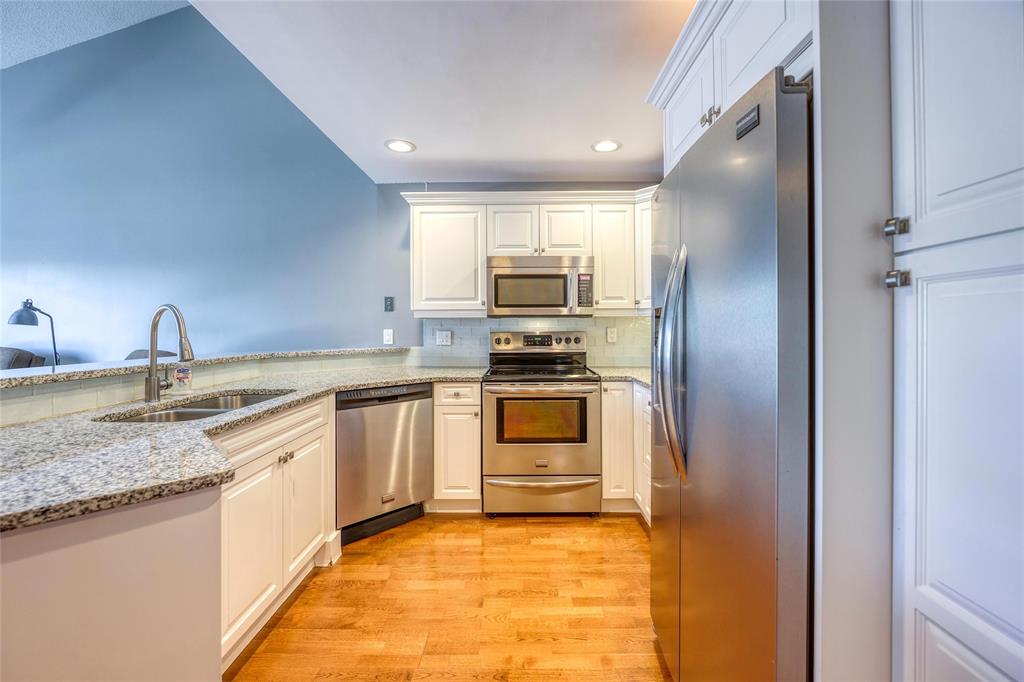 1500 VENETIAN Boulevard Unit# W-29, Point Edward, Ontario, Canada photo 6