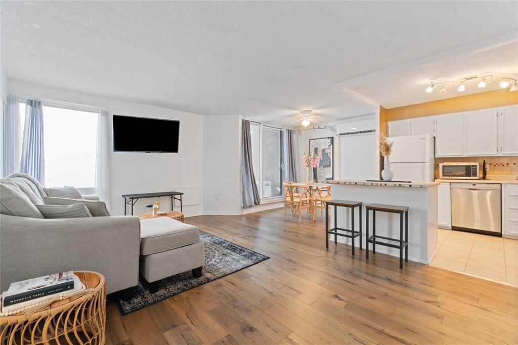 155 FRONT Street North Unit# 1205, Sarnia, Ontario, Canada photo 4