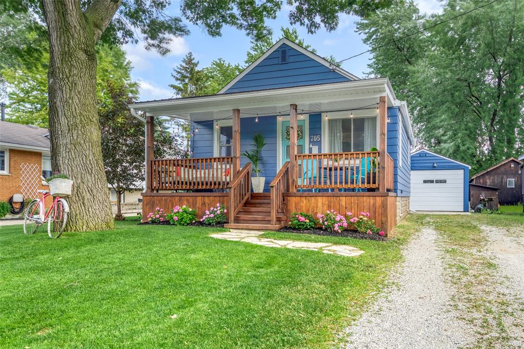 705 ORCHARD Street, Sarnia, Ontario, Canada photo 1