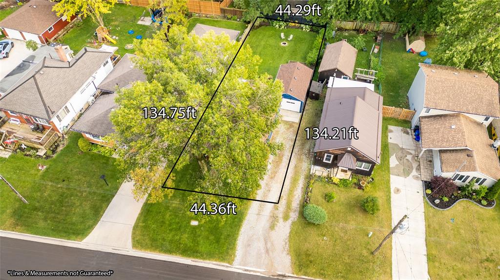 705 ORCHARD Street, Sarnia, Ontario, Canada photo 3