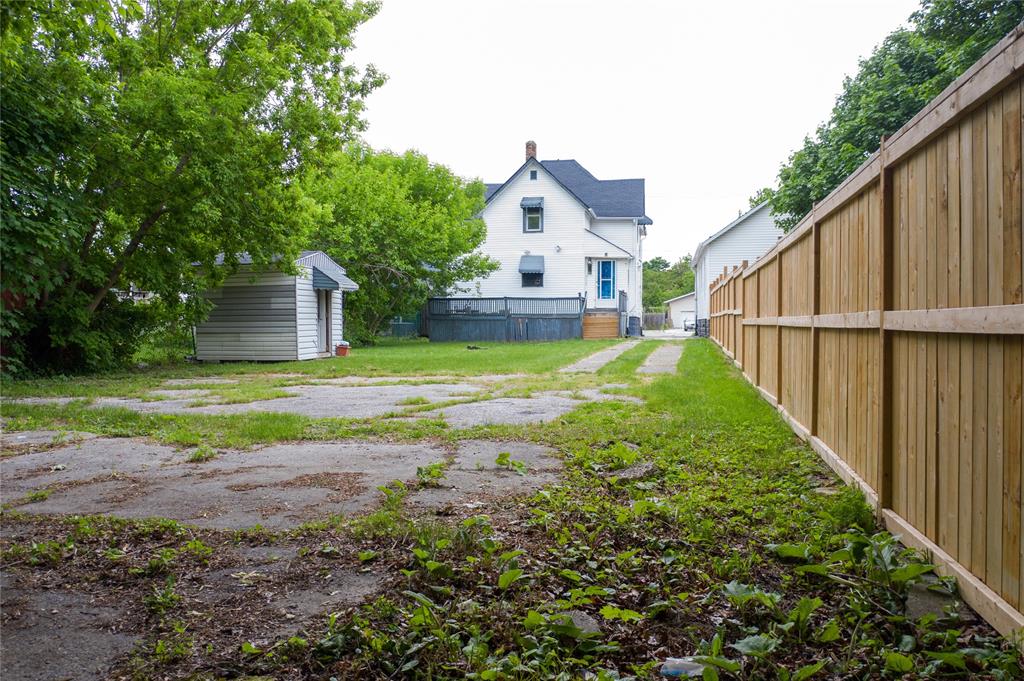 179 MITTON Street South, Sarnia, Ontario, Canada