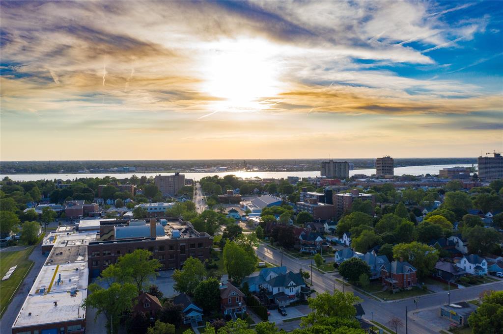 179 MITTON Street South, Sarnia, Ontario, Canada