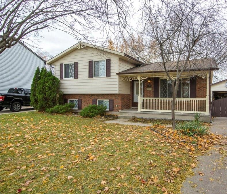 885 PRESTWICK Crescent, Sarnia, Ontario, Canada