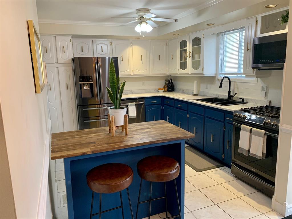 885 PRESTWICK Crescent, Sarnia, Ontario, Canada