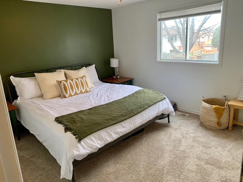 885 PRESTWICK Crescent, Sarnia, Ontario, Canada