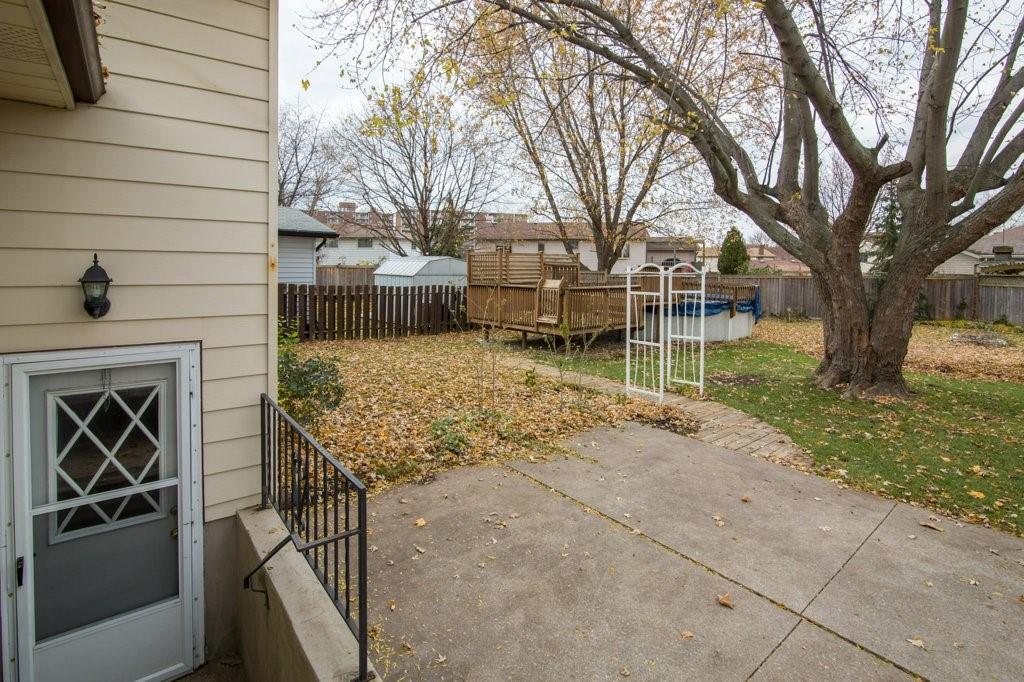 885 PRESTWICK Crescent, Sarnia, Ontario, Canada