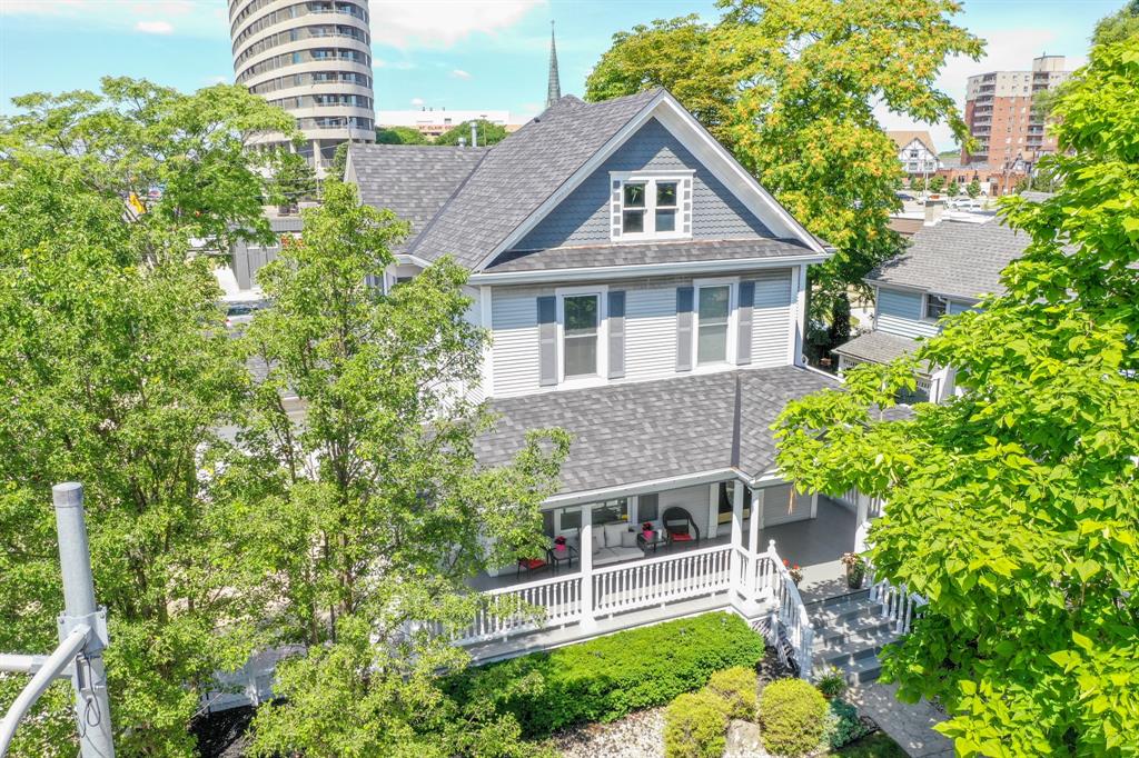 213 BROCK Street North, Sarnia Ontario, Canada