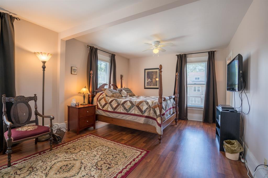 213 BROCK Street North, Sarnia Ontario, Canada
