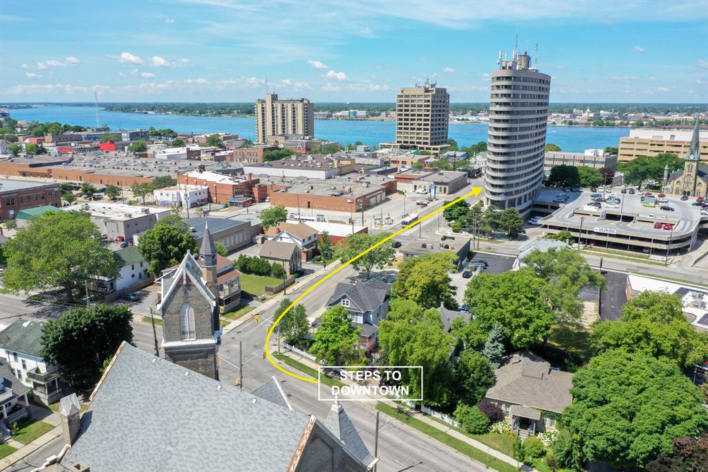 213 BROCK Street North, Sarnia Ontario, Canada