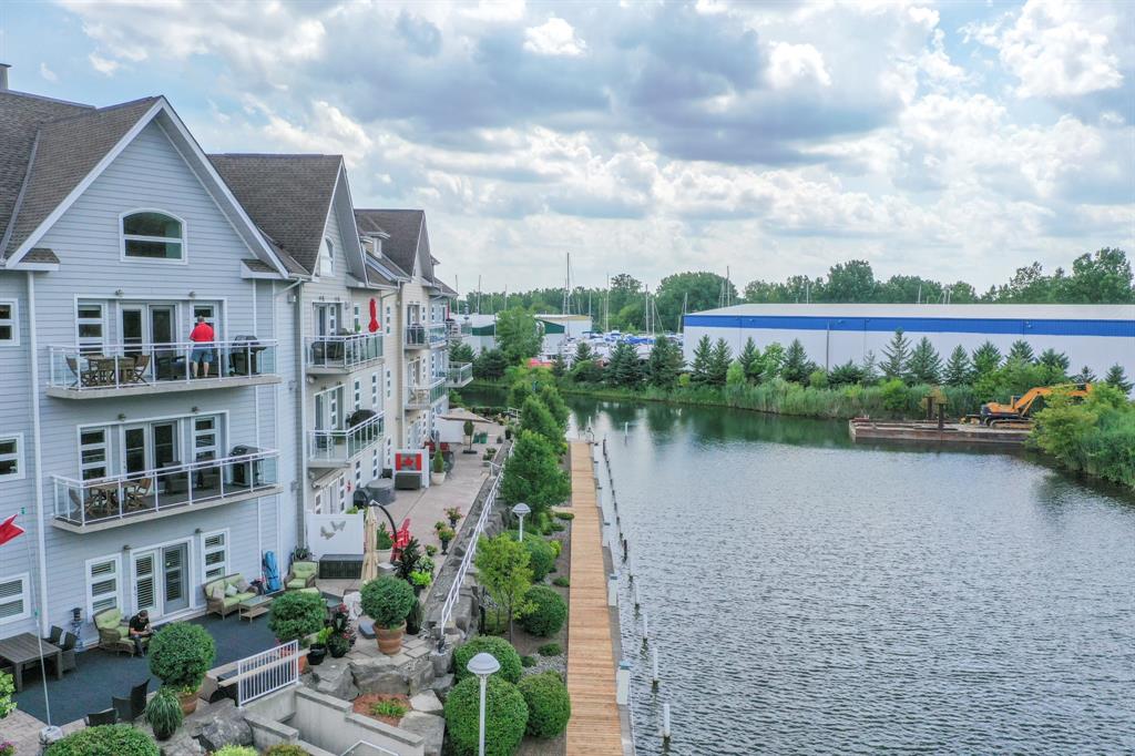 1550 VENETIAN Boulevard Unit# 307, Point Edward Ontario, Canada