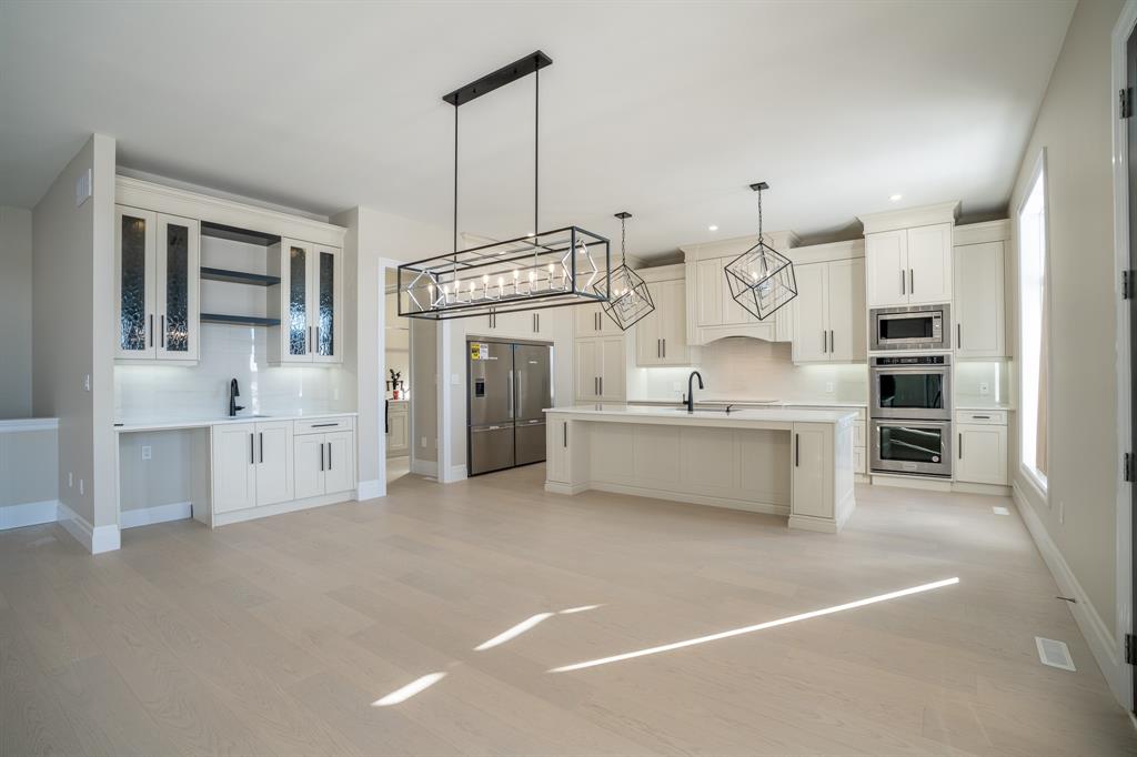 114 ROWDY Road, Plympton-Wyoming, Ontario, Canada