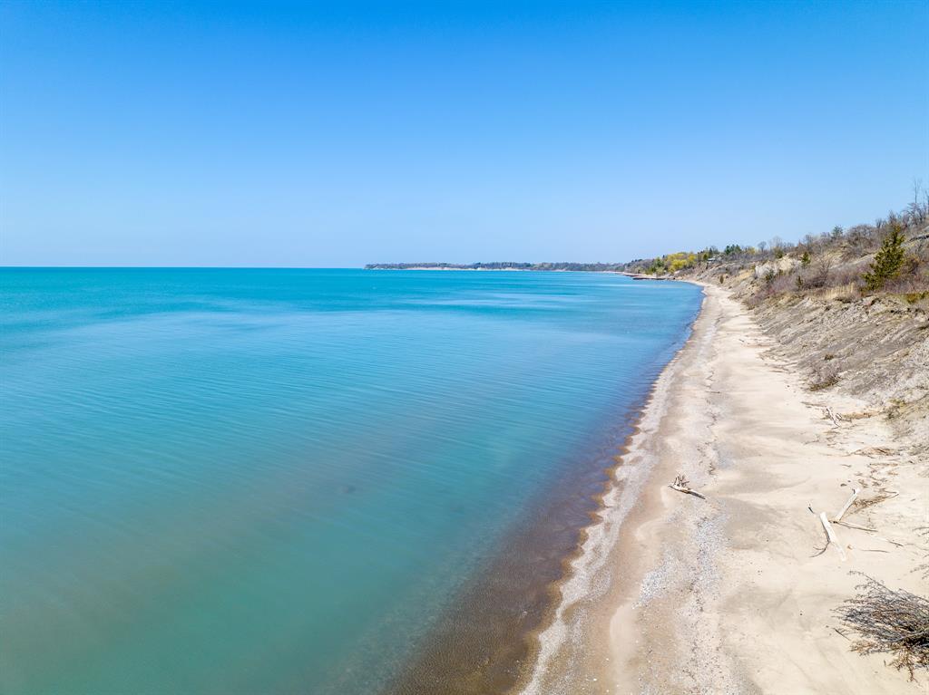 7045 BLUE COAST Heights, Plympton-Wyoming, Ontario, Canada