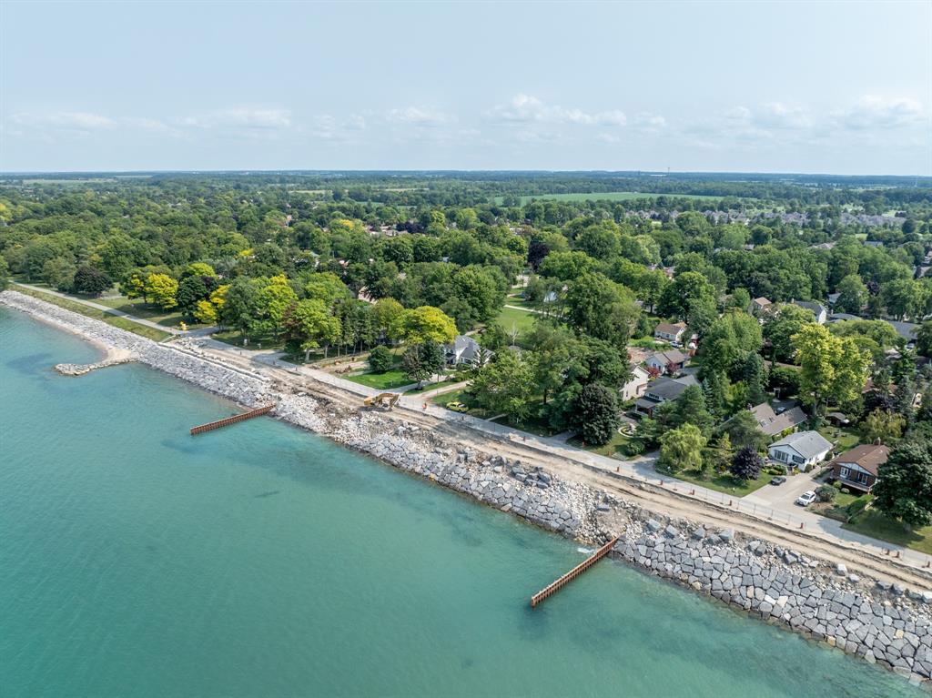 2523 PENHURON Lane, Sarnia, Ontario, Canada photo 9
