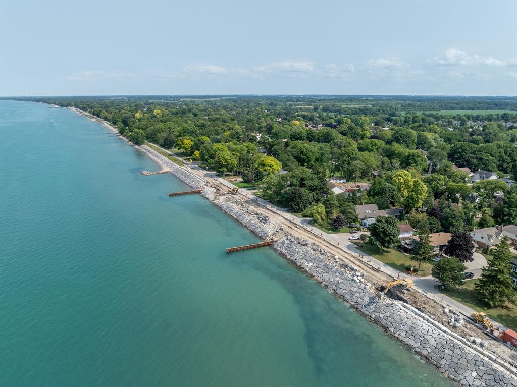 2523 PENHURON Lane, Sarnia, Ontario, Canada photo 10