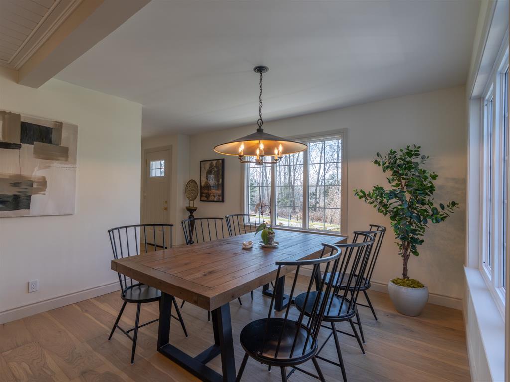 1330 LAKE CHIPICAN Drive, Point Edward, Ontario, Canada photo 9