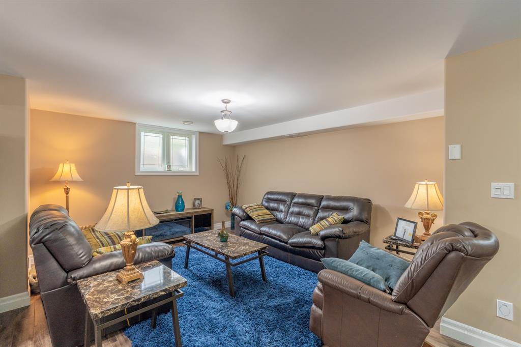 3849 FERNE Avenue, Plympton-Wyoming, Ontario, Canada photo 35