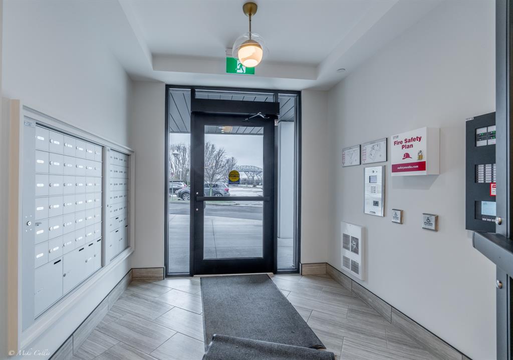 1540 VENETIAN Boulevard Unit# 404, Point Edward, Ontario, Canada photo 17