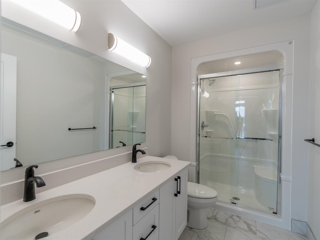 1540 VENETIAN Boulevard Unit# 301, Point Edward, Ontario, Canada photo 7