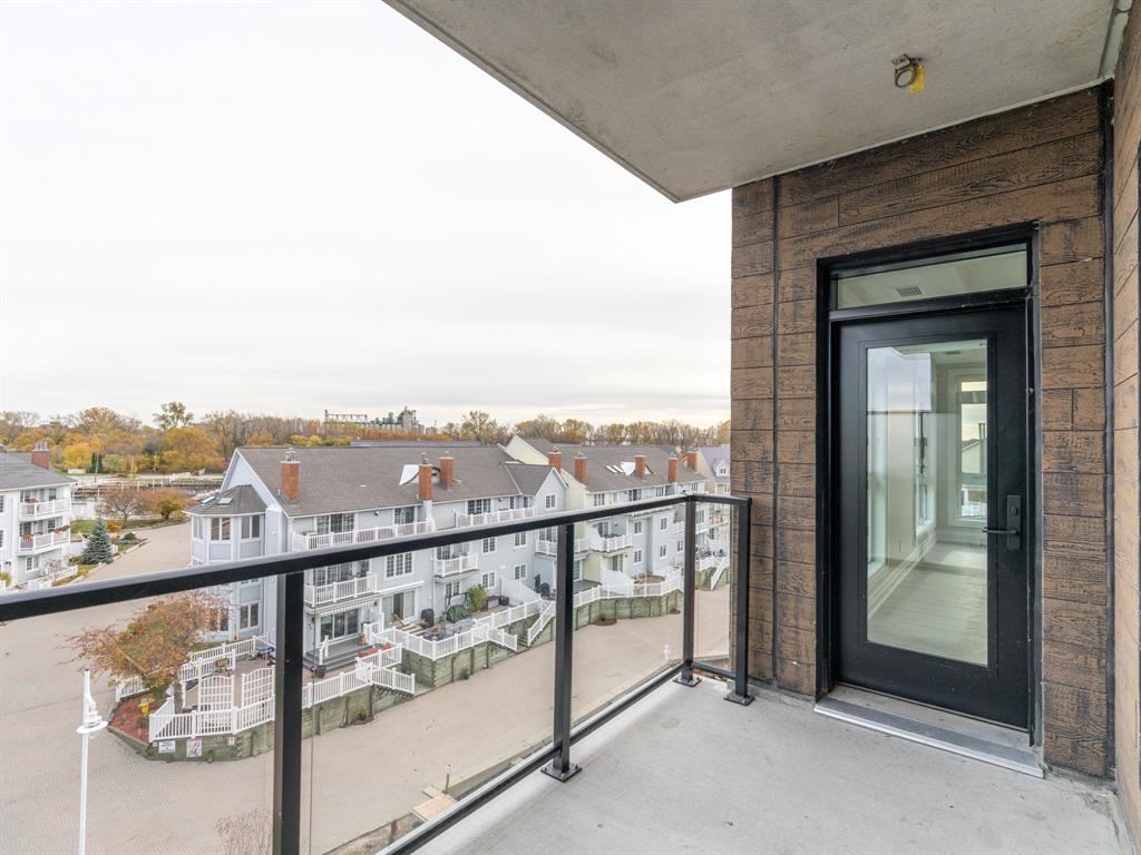 1540 VENETIAN Boulevard Unit# 401, Point Edward, Ontario, Canada photo 12