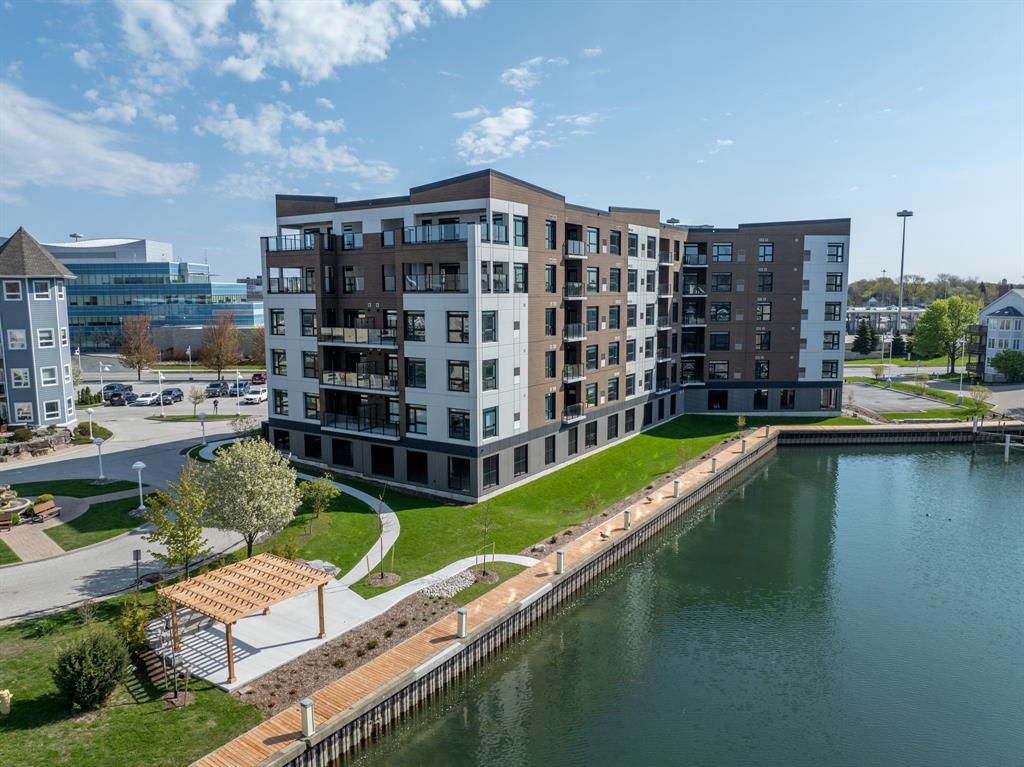 1540 Venetian Boulevard Unit# 606, Point Edward Ontario, Canada