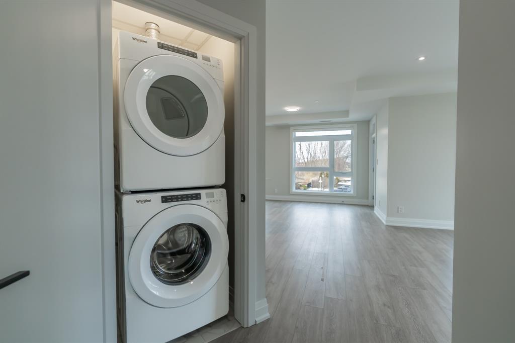 1540 VENETIAN Boulevard Unit# 306, Point Edward, Ontario, Canada photo 14