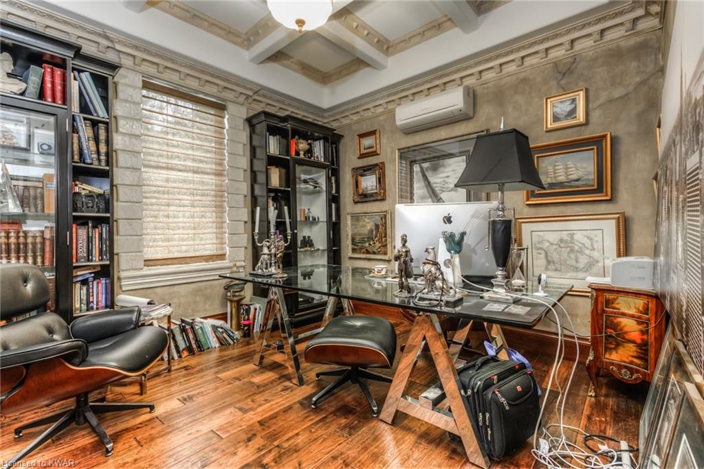 24 JENKINGS Court, Branchton, Ontario, Canada
