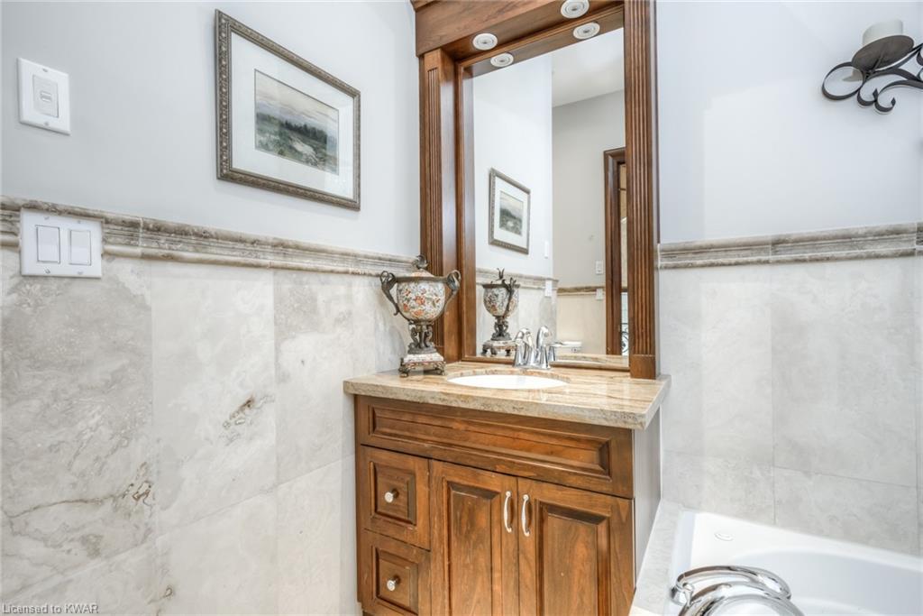 24 JENKINGS Court, Branchton, Ontario, Canada