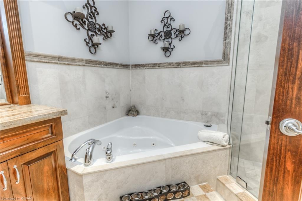 24 JENKINGS Court, Branchton, Ontario, Canada