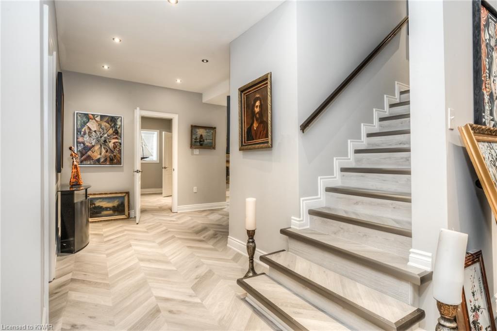 24 JENKINGS Court, Branchton, Ontario, Canada