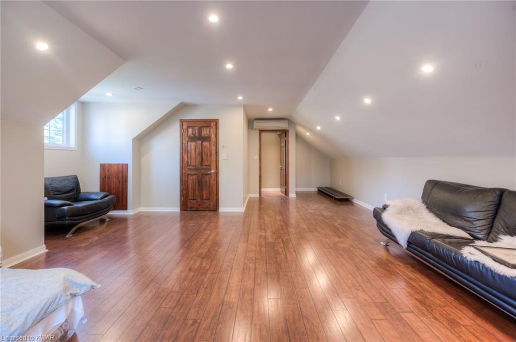 24 JENKINGS Court, Branchton, Ontario, Canada