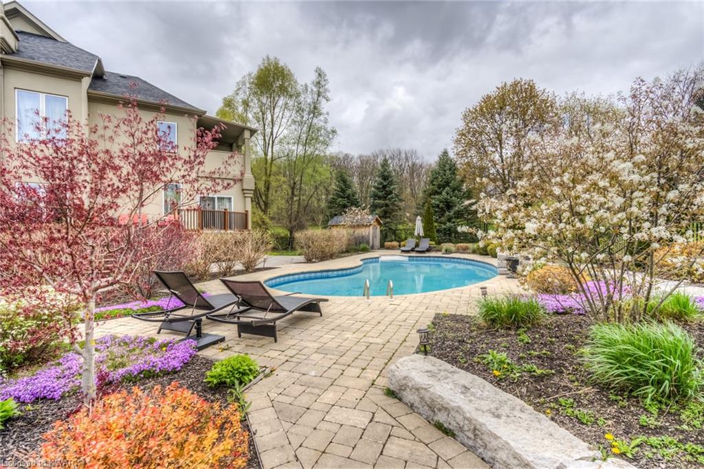 24 JENKINGS Court, Branchton, Ontario, Canada
