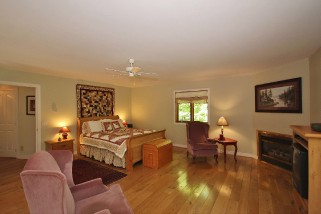 1130 STORMS LANE, South Frontenac, Ontario, Canada