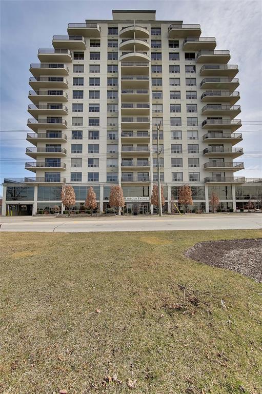 350 FRONT Street Unit# 905, Sarnia Ontario, Canada